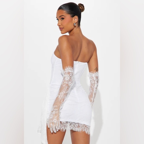 ✨ Fashion Nova “Always Sweet” Corset Mini Dress – White | Size Small ✨ - Picture 4 of 4